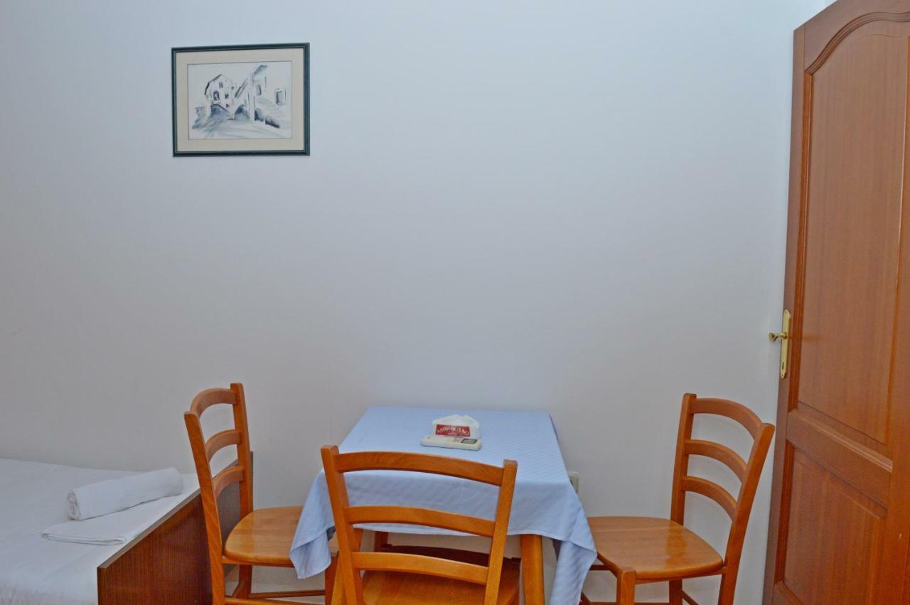 Apartmani Macak II Новаля Екстериор снимка